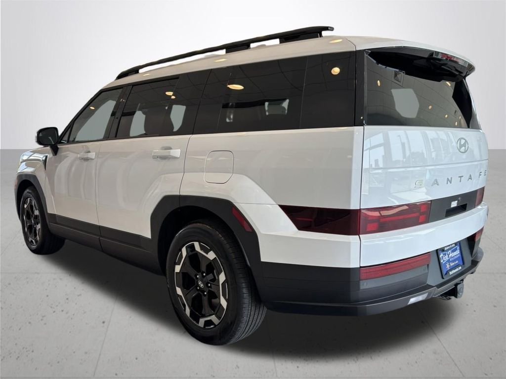 Used 2025 White Hyundai SEL image 9