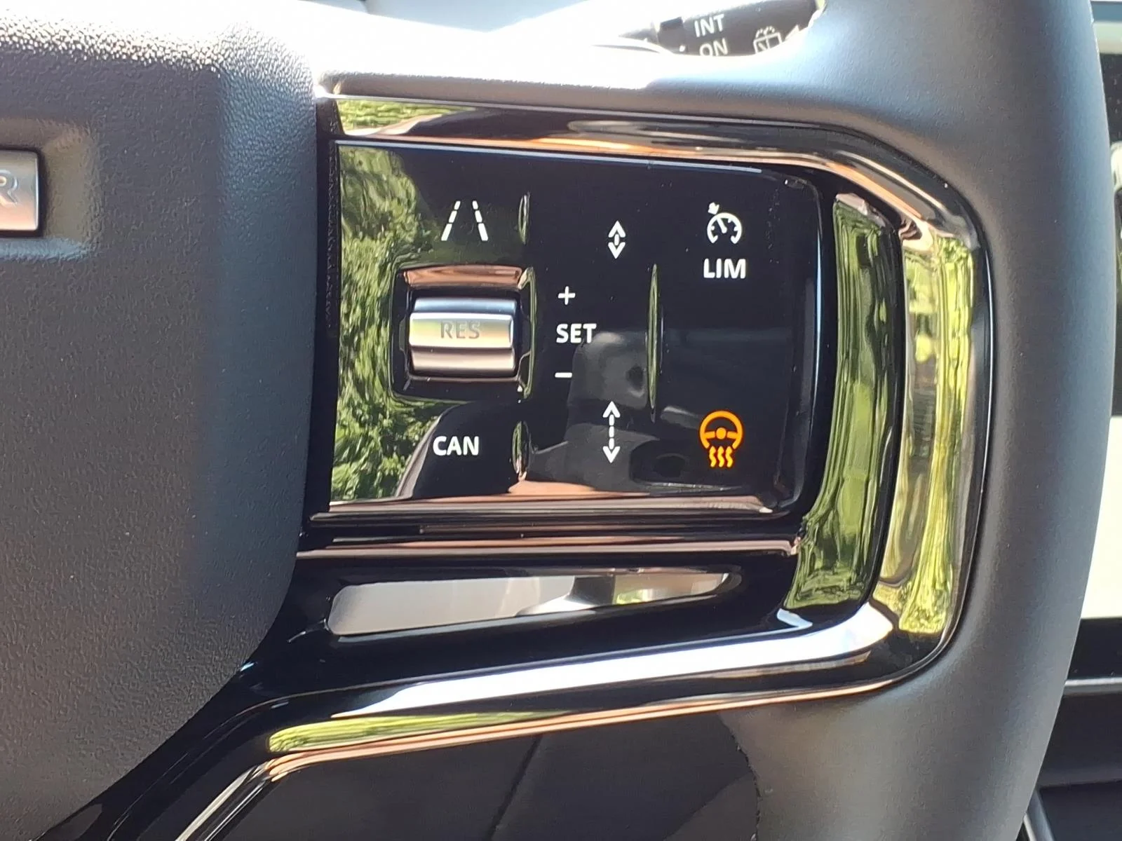 Certified Used 2026 Fuji White Land Rover S image 15