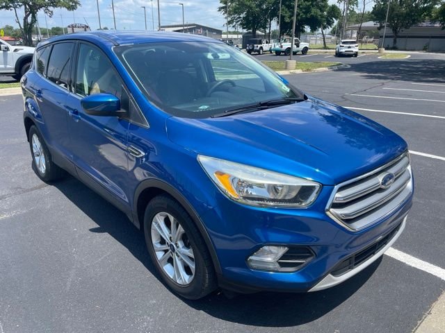2017 Ford Escape SE's photo