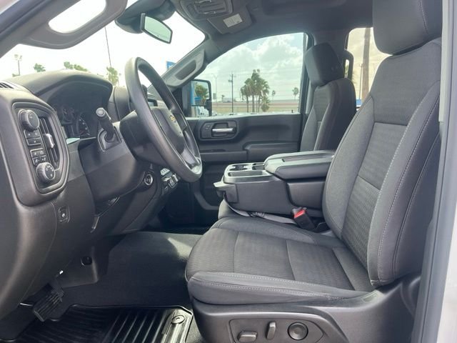 Used 2025 White Chevrolet Custom image 19