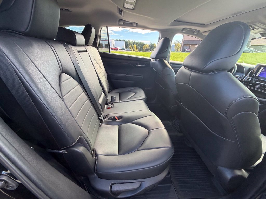 Used 2023 Black Toyota XLE image 38