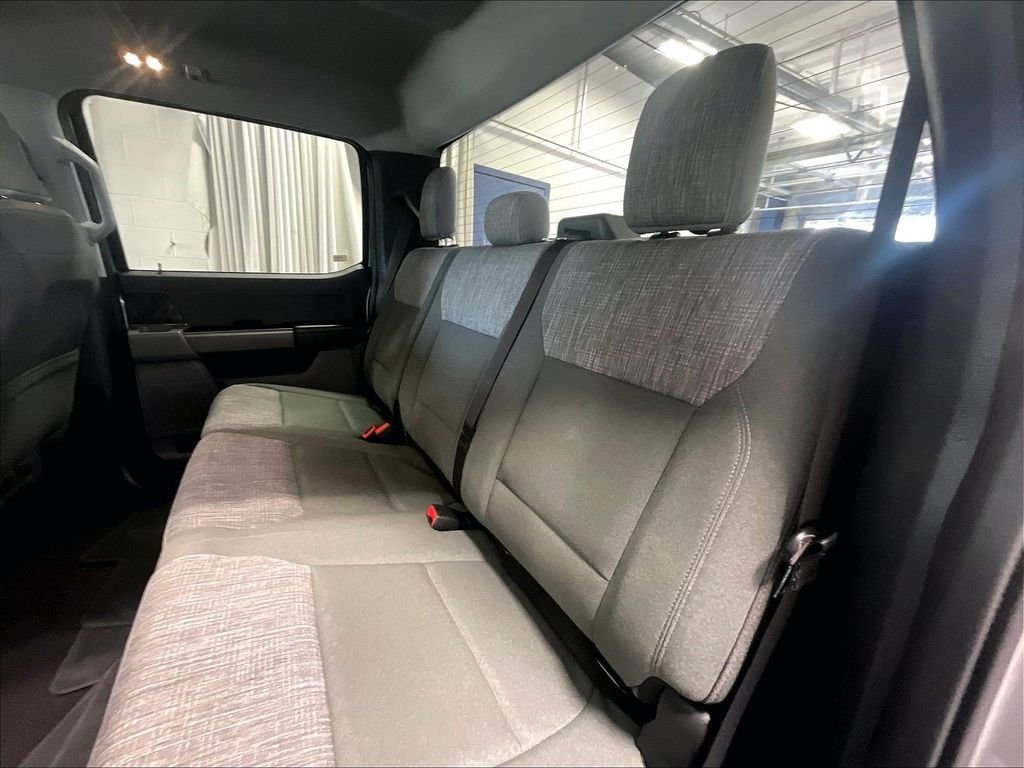 Used 2023 Silver Ford XLT image 15