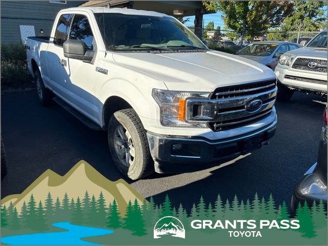 Used 2019 White Ford XLT image 1