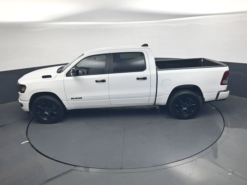 Used 2024 White Ram Big Horn/Lone Star image 31