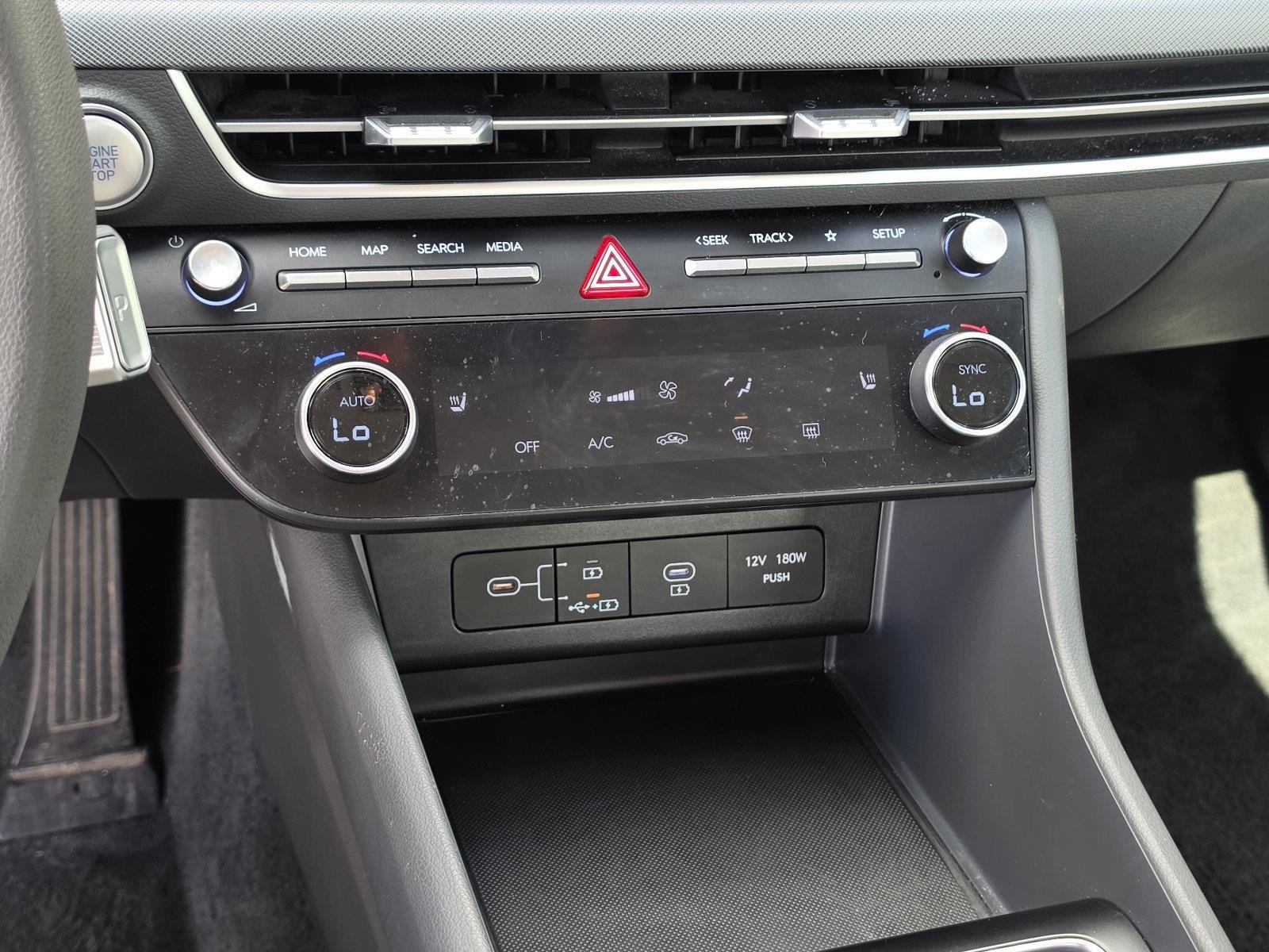 Used 2025 Abyss Black Hyundai SEL image 21
