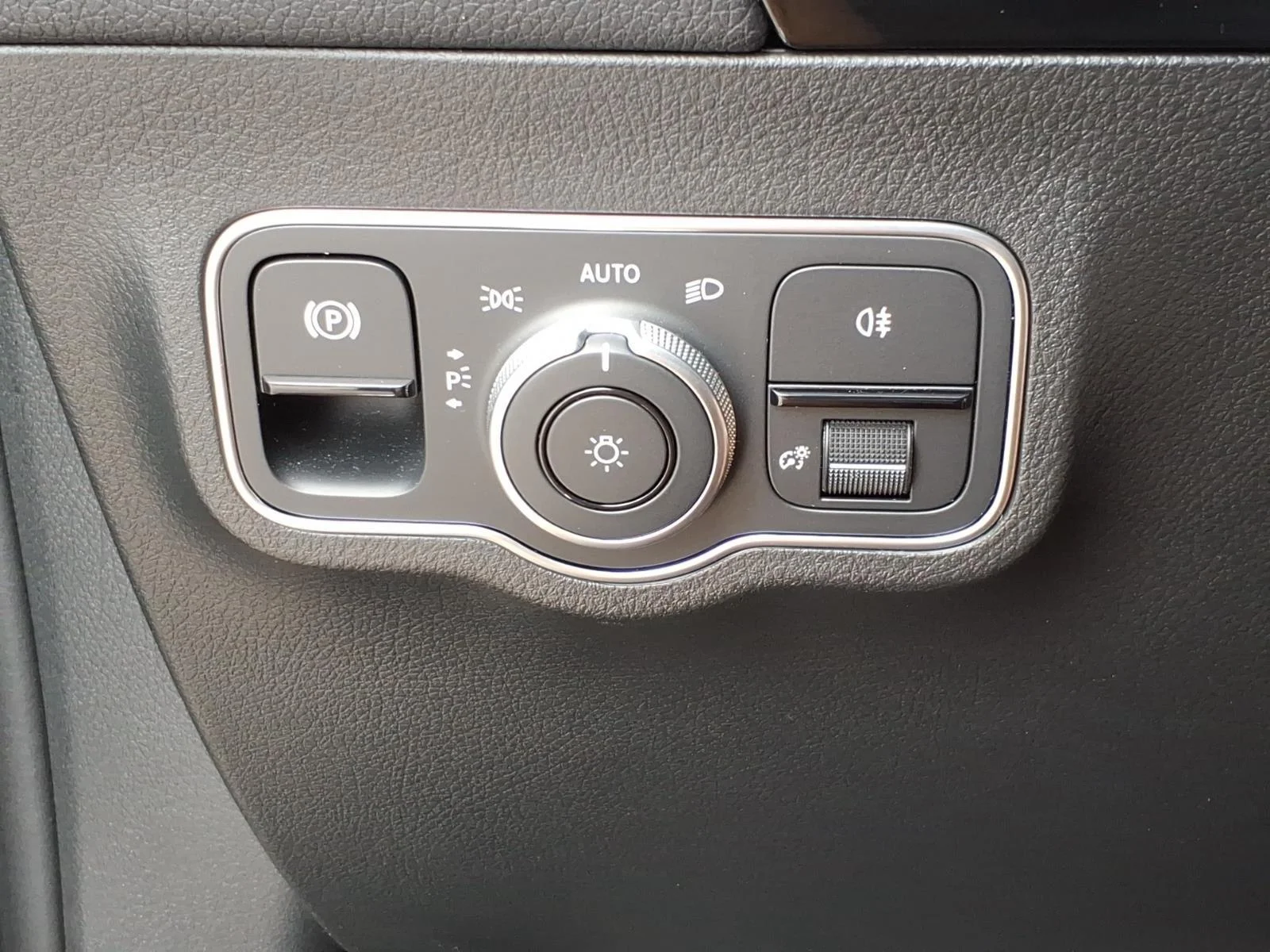 Certified Used 2026 Night Black Mercedes-Benz GLA 250 image 17