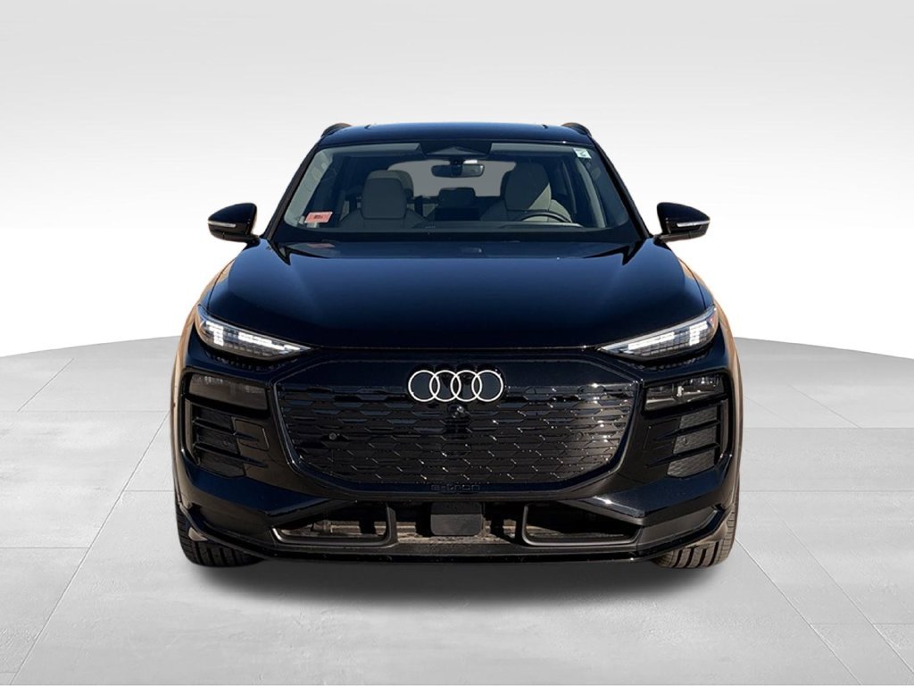 Used 2025 Black Metallic Audi Premium Plus quattro image 4