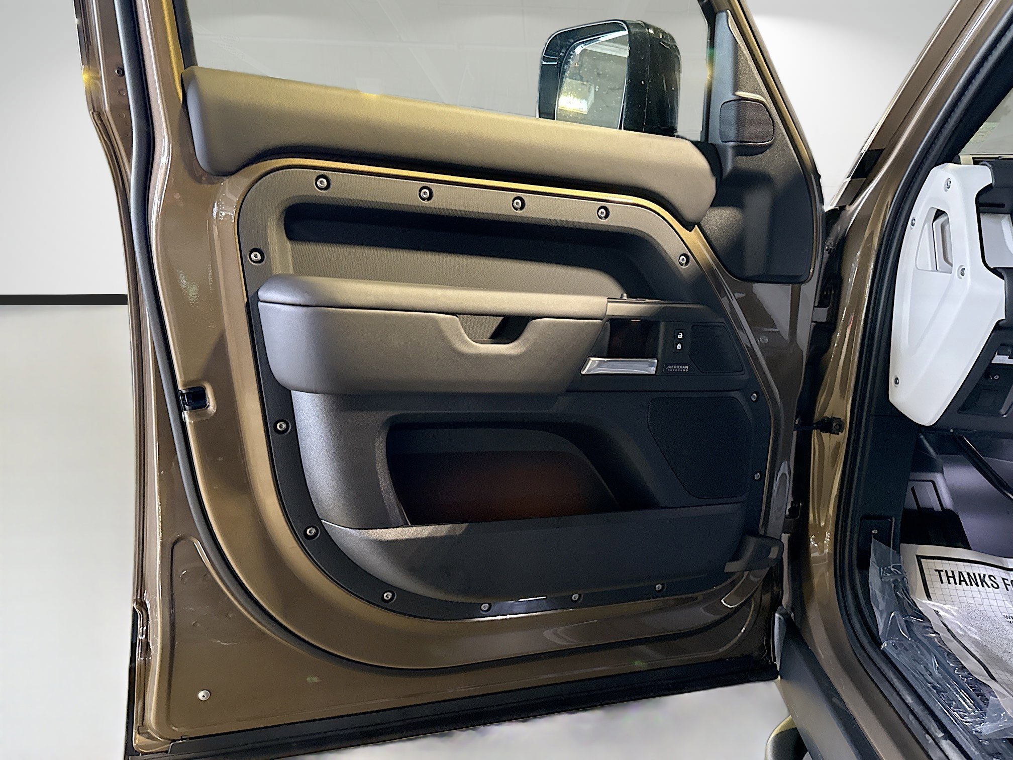 New 2026 Gondwana Stone LAND ROVER X-Dynamic SE image 20