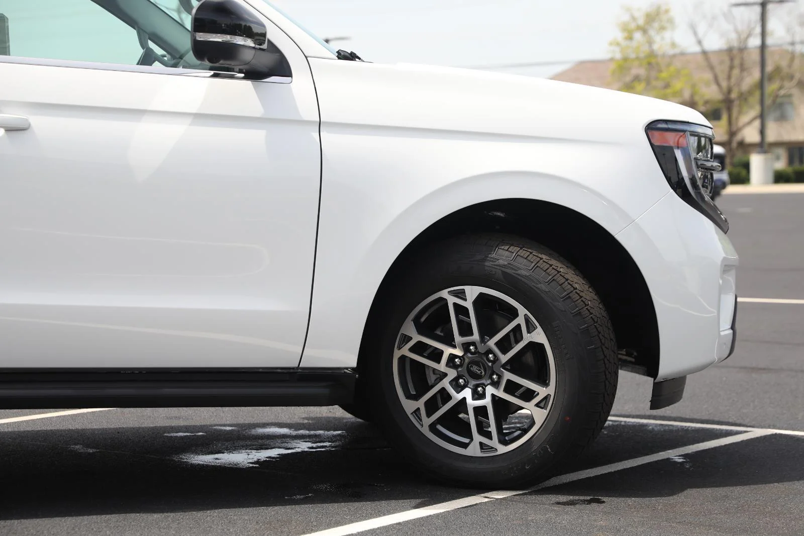 New 2026 Star White Metallic Tri-Coat Ford Active image 6