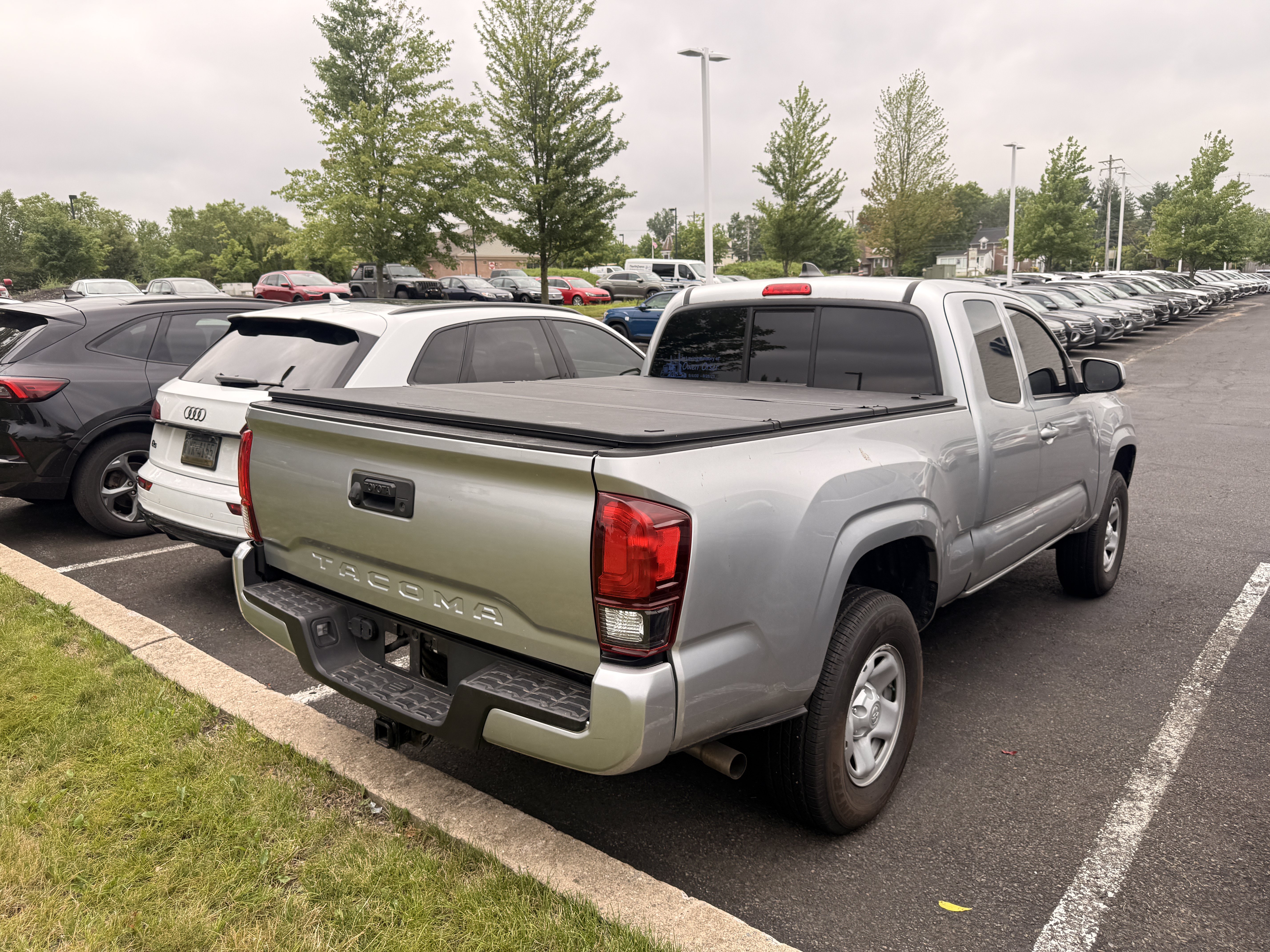 Used 2023 Silver Toyota  image 9