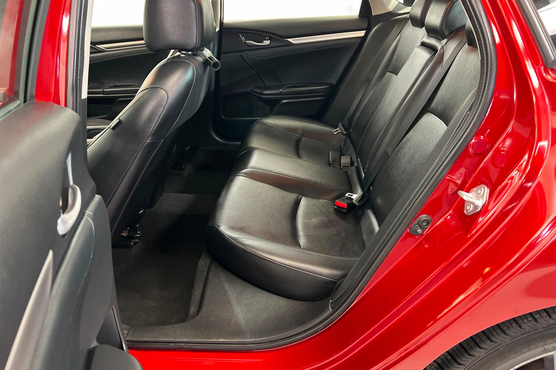 Used 2021 Red Honda EX-L image 22