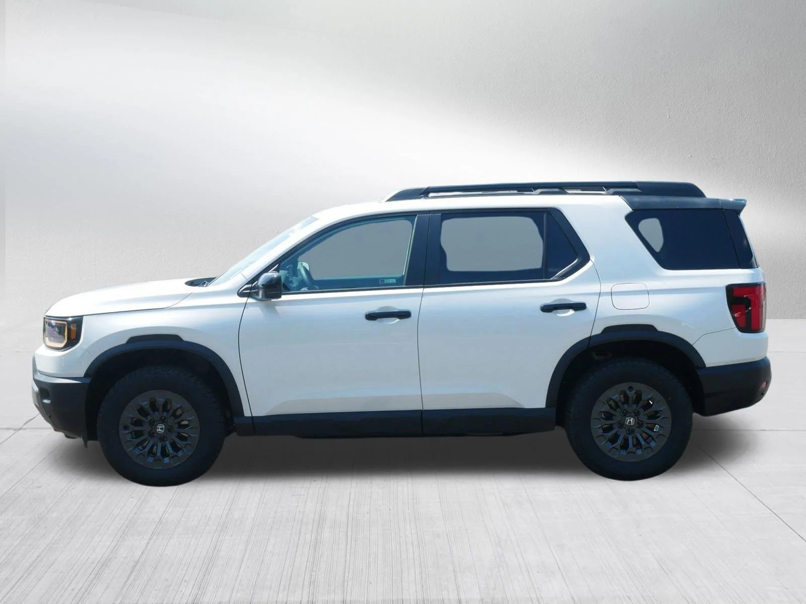 New 2026 Platinum White Pearl Honda TrailSport image 4