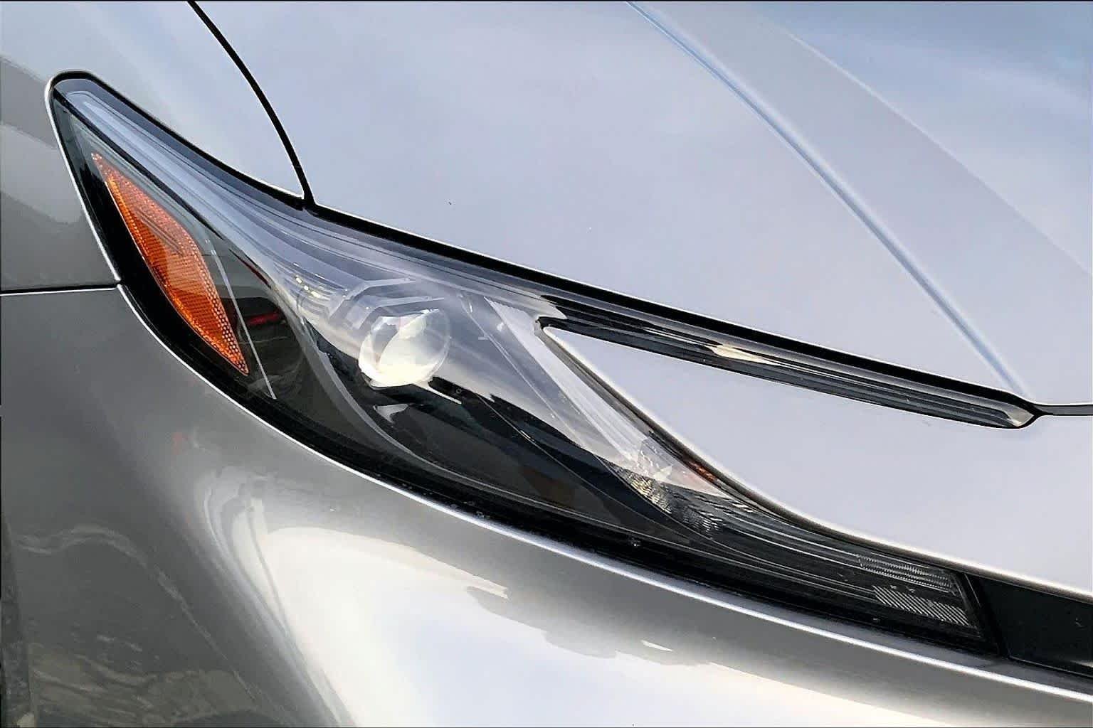 Used 2025 Heavy Metal Toyota SE image 24