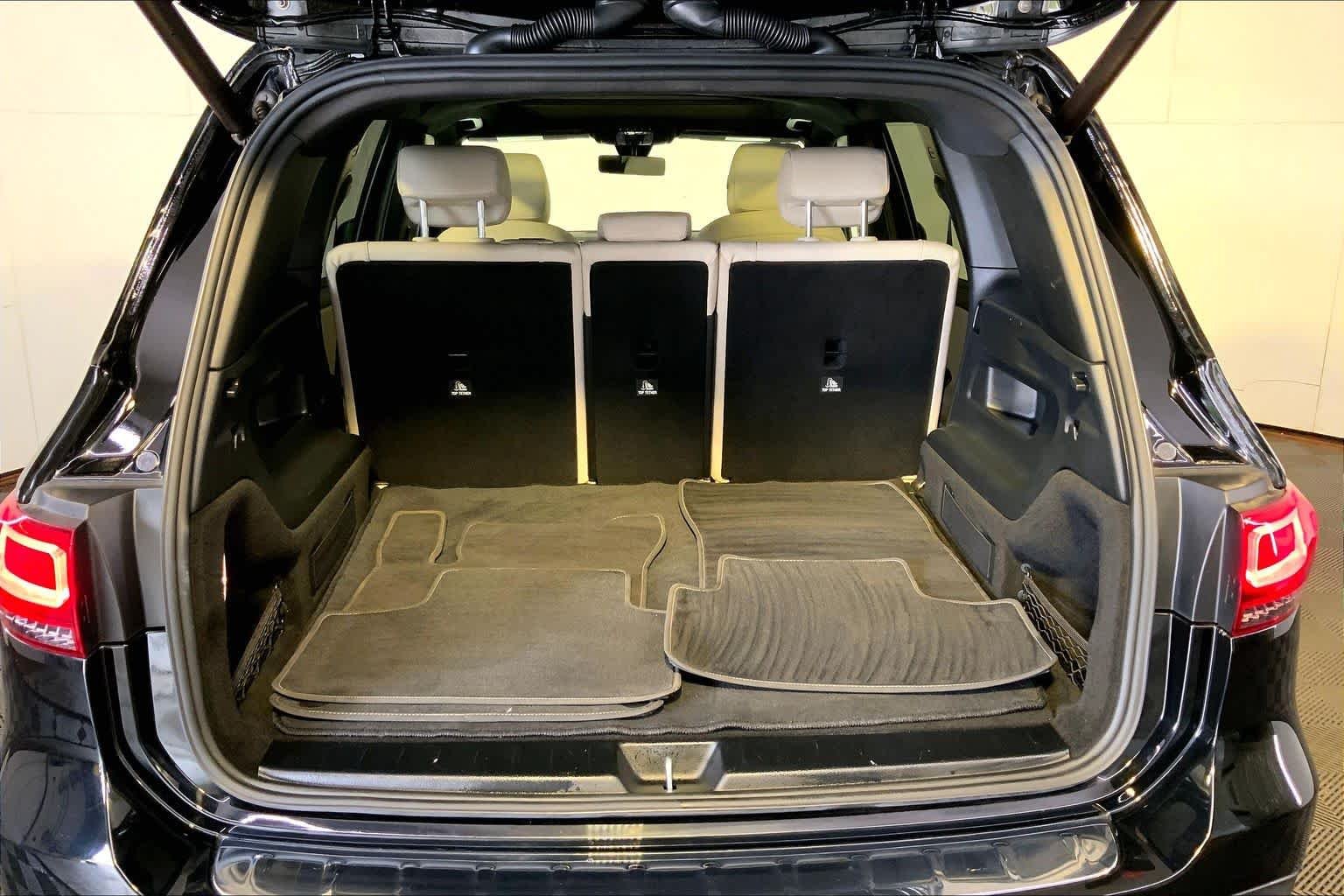 Used 2021 Night Black Mercedes-Benz GLB 250 image 37