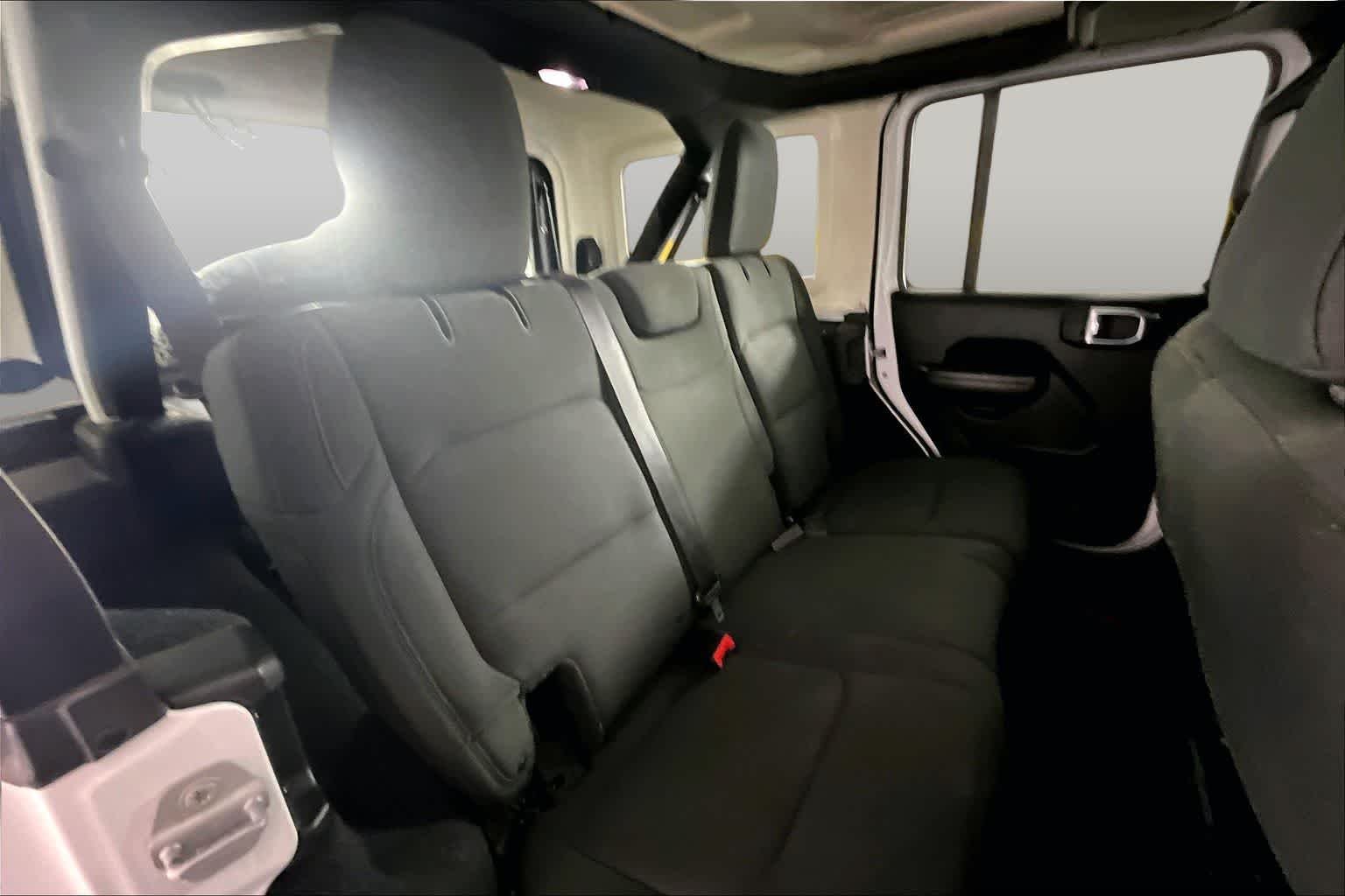 Used 2018 Bright White Clear Coat Jeep Sport S image 19