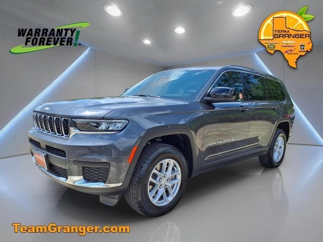 New 2026 Baltic Gray Metallic Clear-Coat Exterior Paint Jeep Laredo X image 3