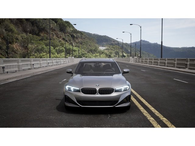 New 2026 Skyscraper Grey Metallic BMW  image 3
