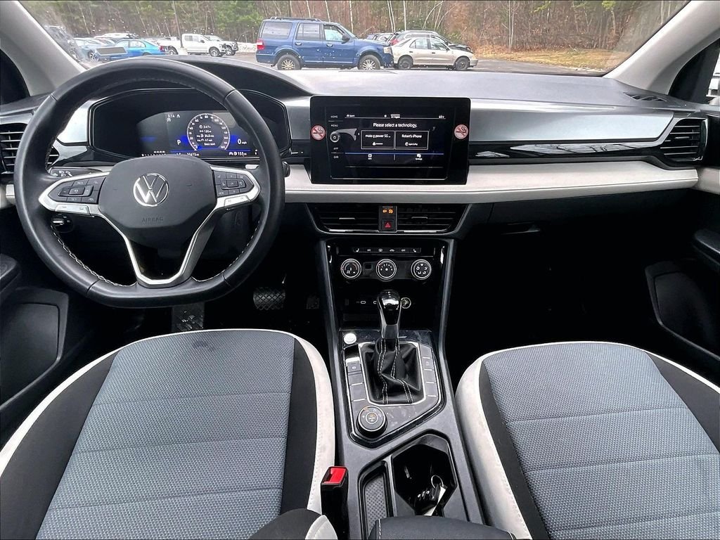 Used 2025 White Volkswagen 1.5T S image 21