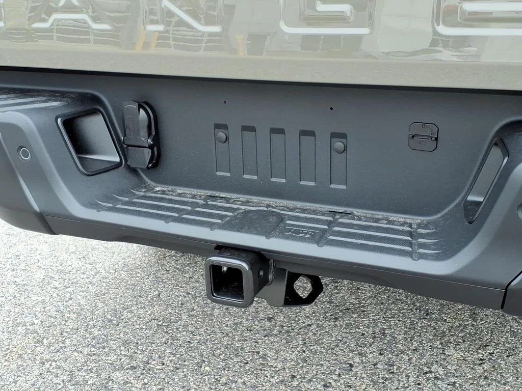 New 2026 Marsh Gray Ford XLT image 6