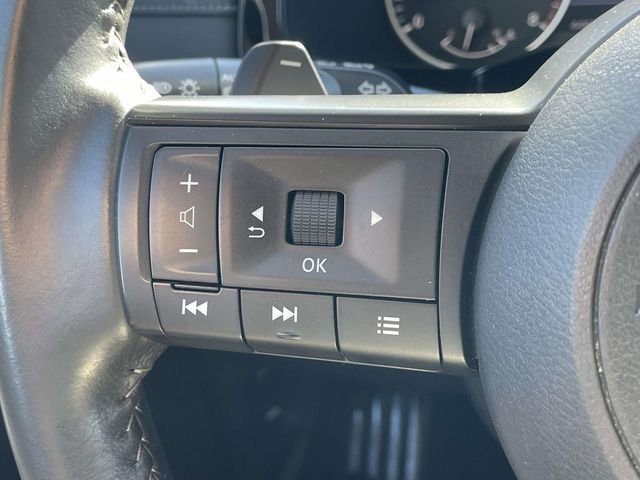 Used 2025 Blue Nissan SV image 31