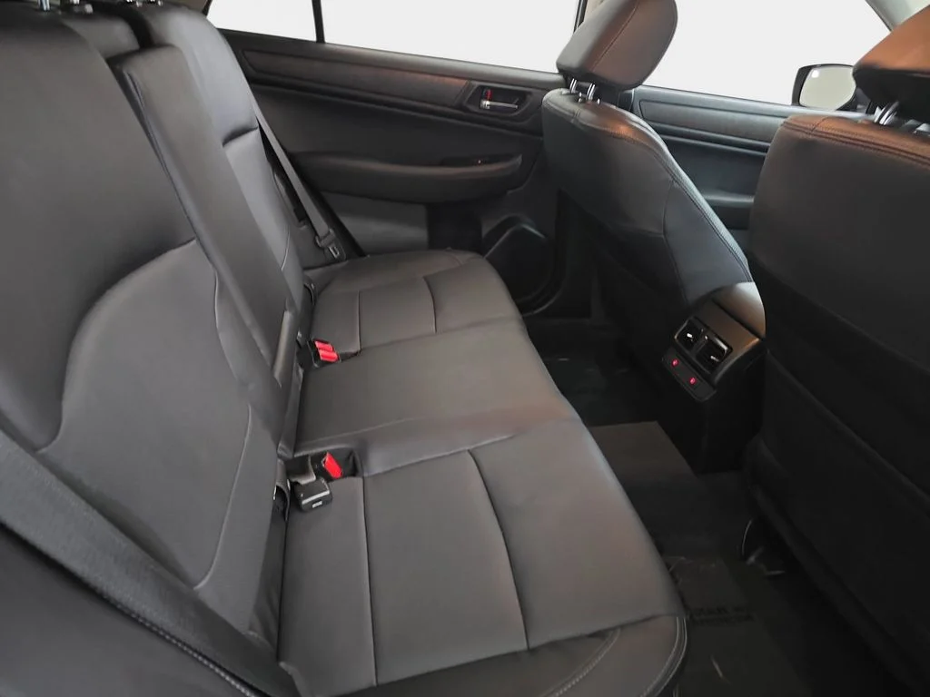 Used 2017 Black Subaru 2.5i image 13