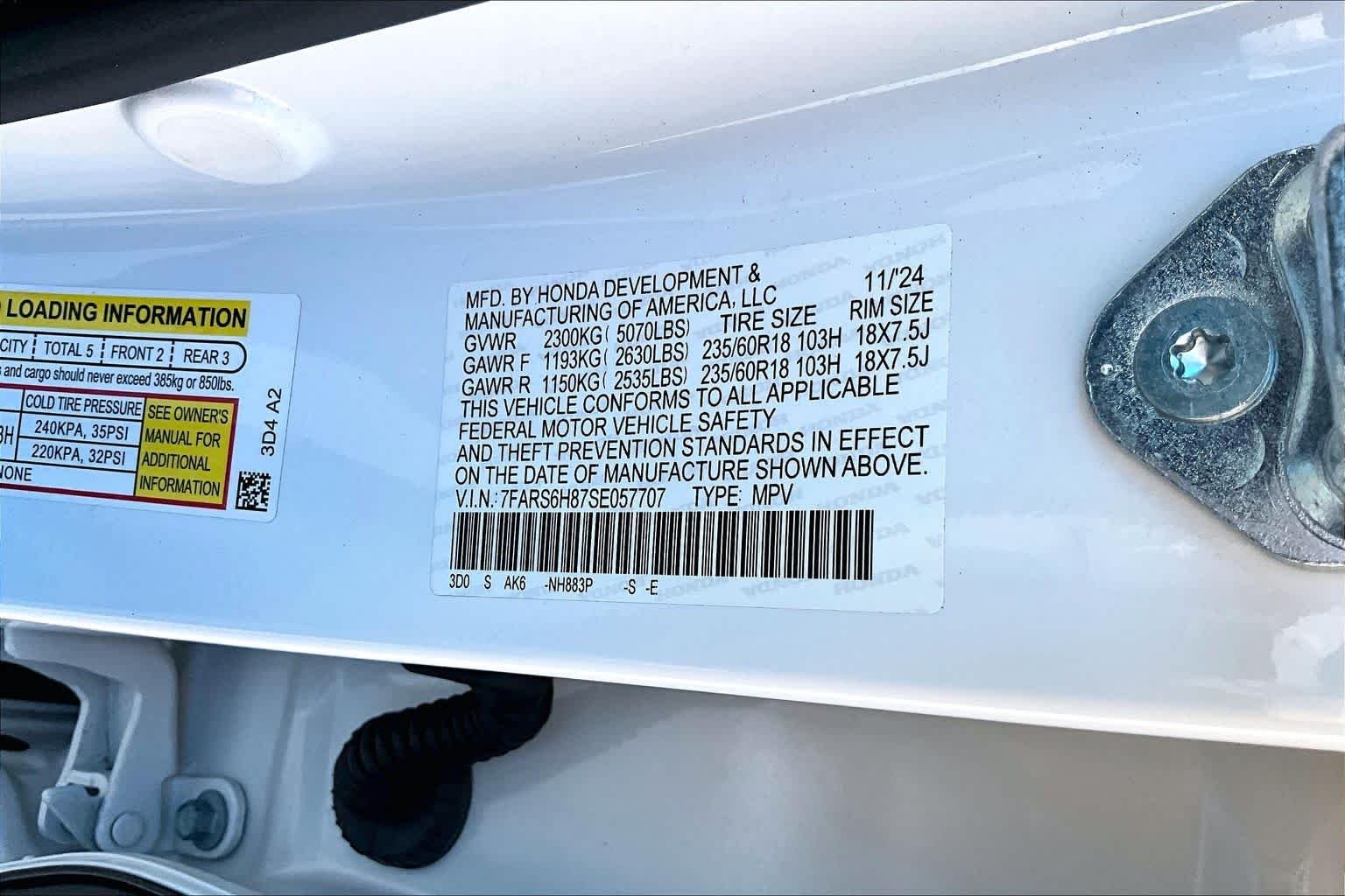 Certified Used 2025 Platinum White Pearl Honda Sport-L image 33