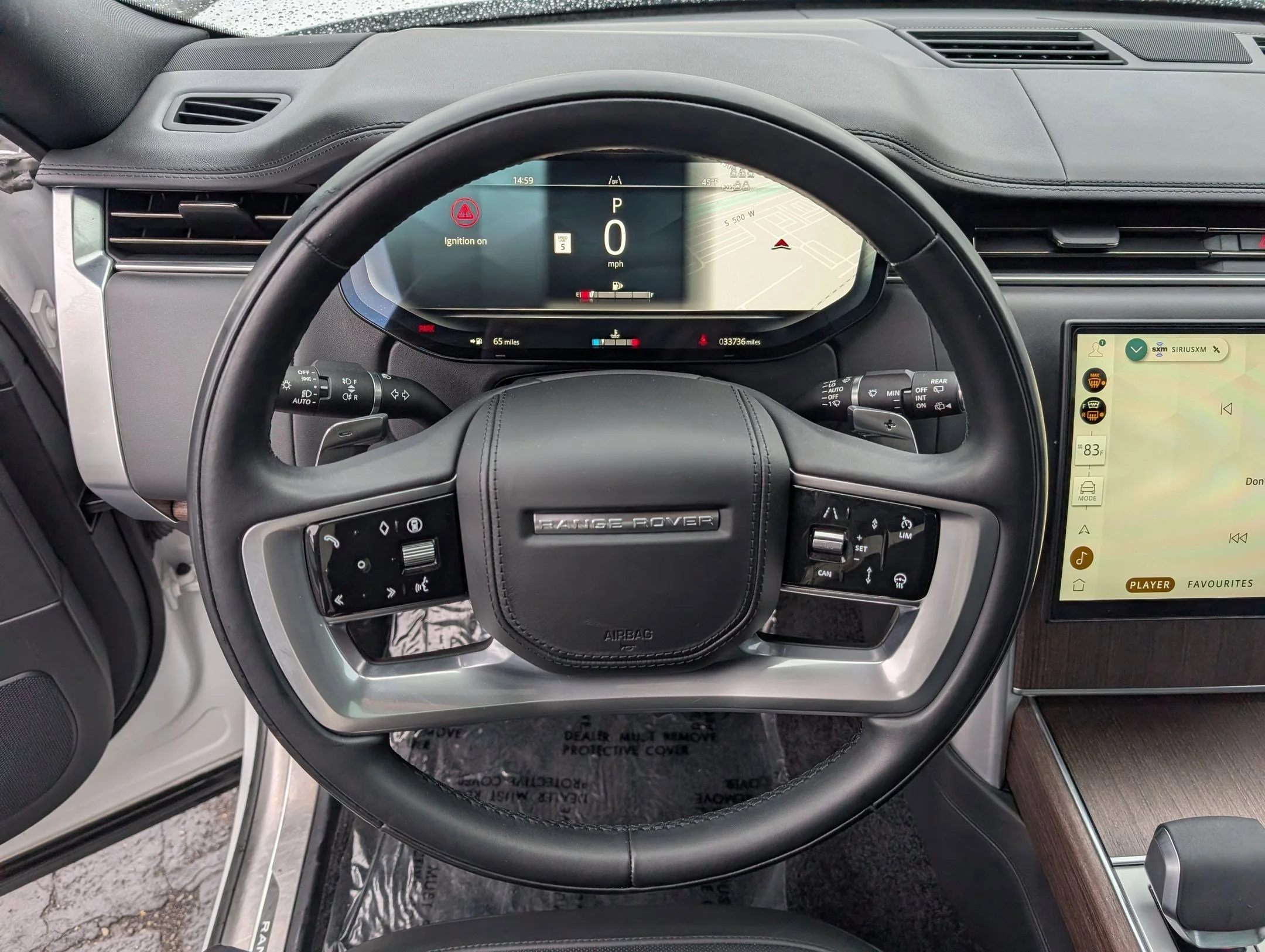 Used 2025 Icy White SV Bespoke Special Effect Satin Land Rover SE image 15