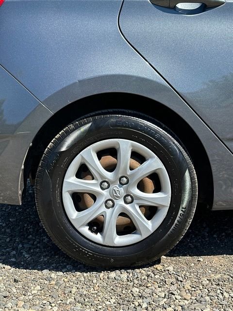 Used 2012 Cyclone Gray Hyundai GS image 32