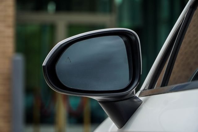 Certified Used 2025 White Hyundai SE image 14