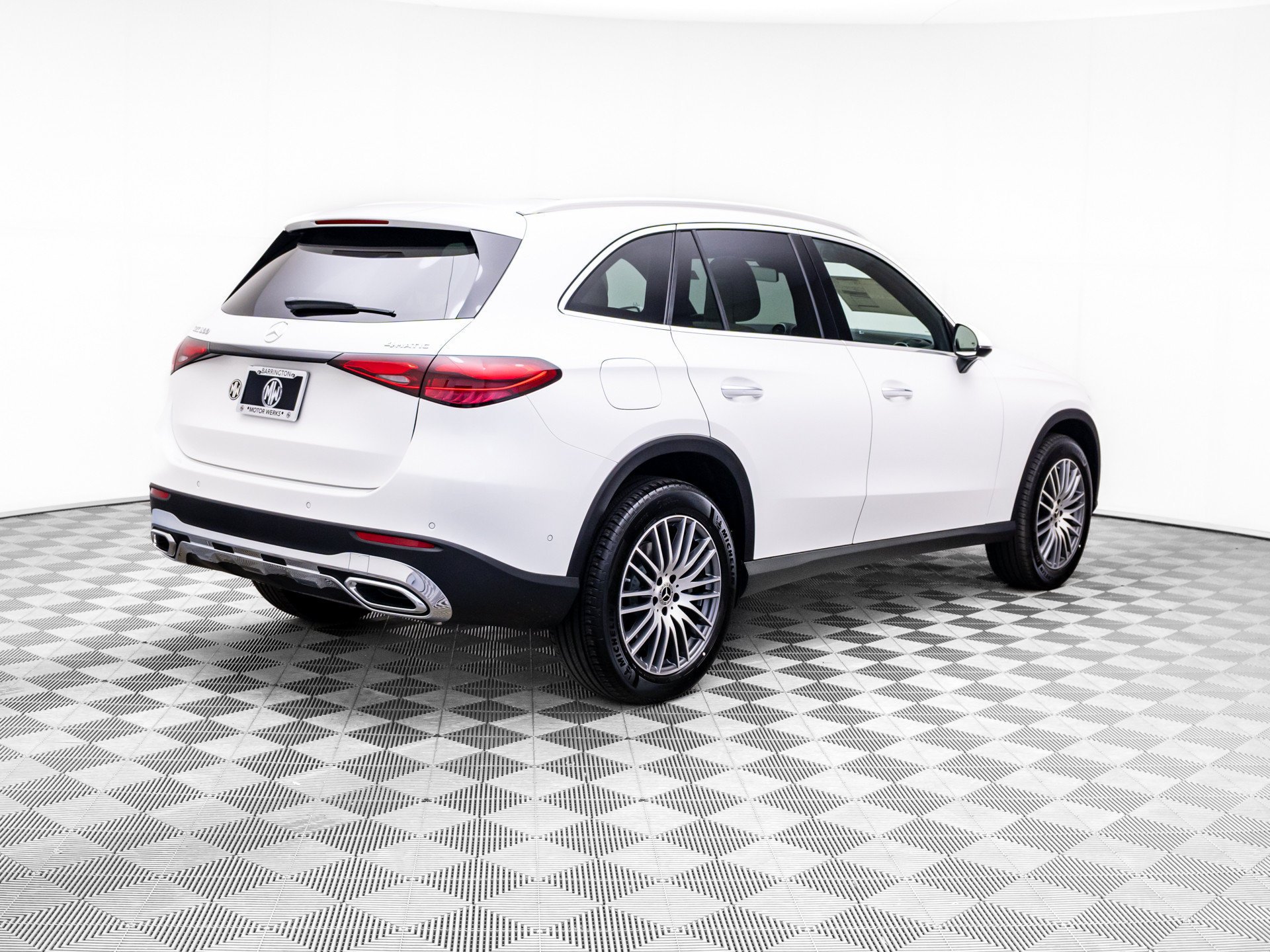 New 2026 White Mercedes-Benz GLC 300 image 43