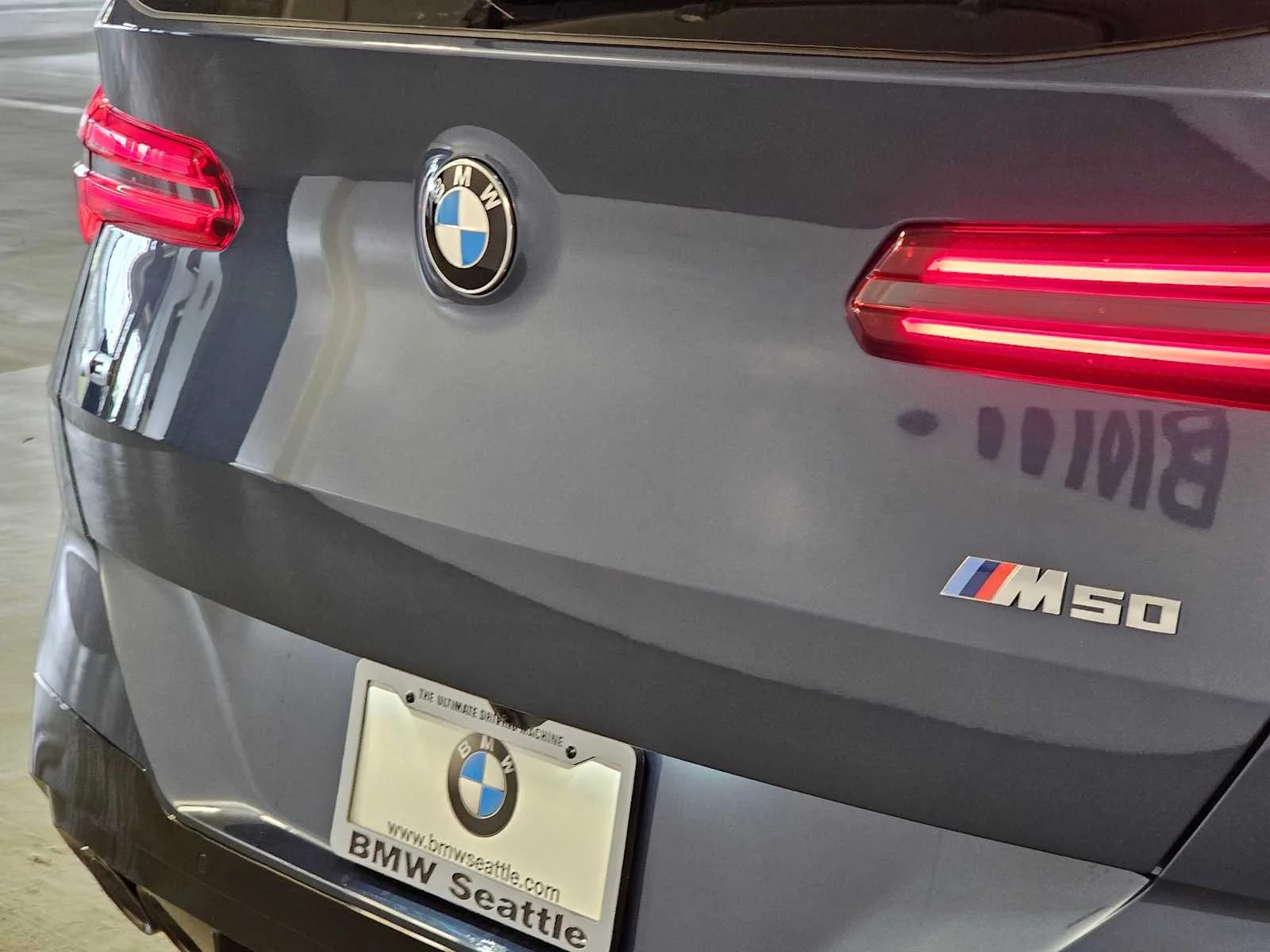 New 2026 Arctic Race Blue metallic BMW M50 xDrive image 9