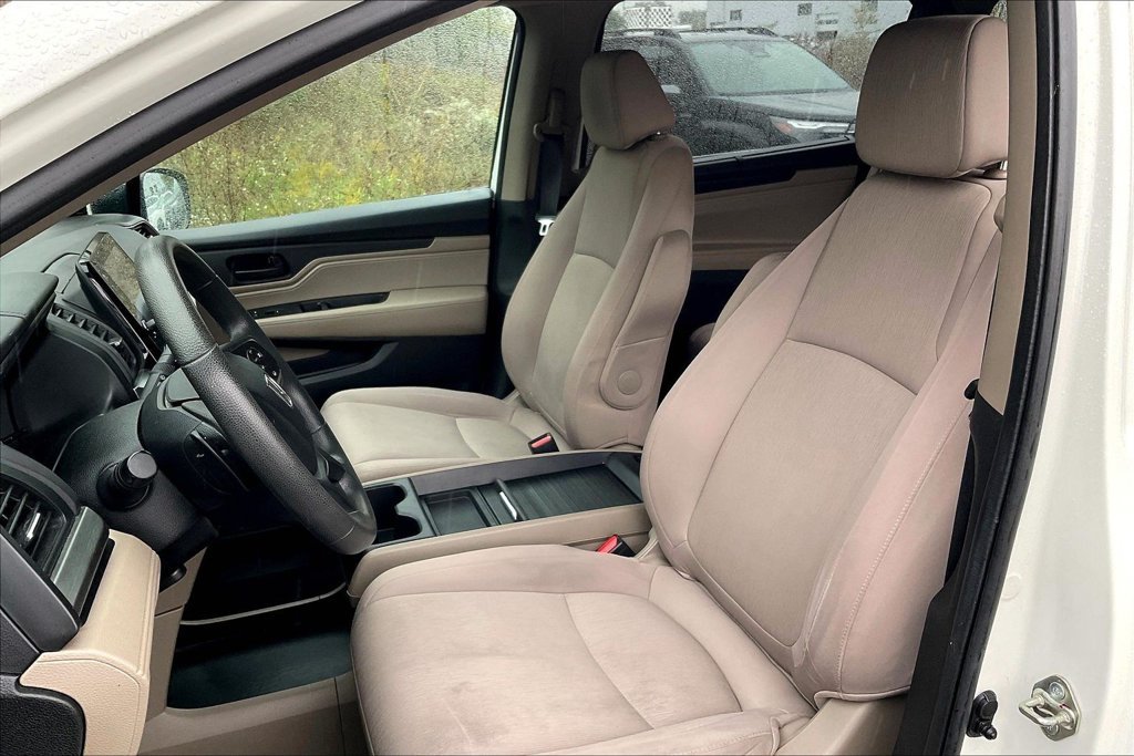 Used 2019  Honda EX image 25