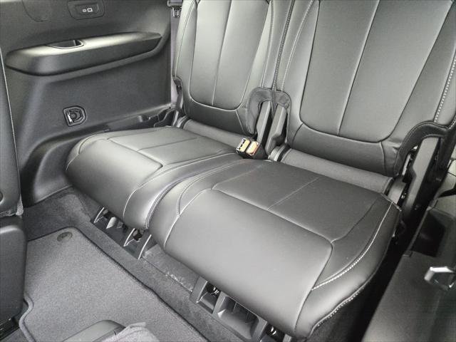 New 2026 Baltic Gray Metallic Clear-Coat Exterior Paint Jeep Limited image 20