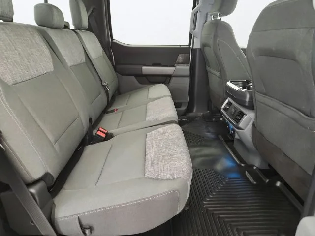 Certified Used 2023 Oxford White Ford XLT image 26
