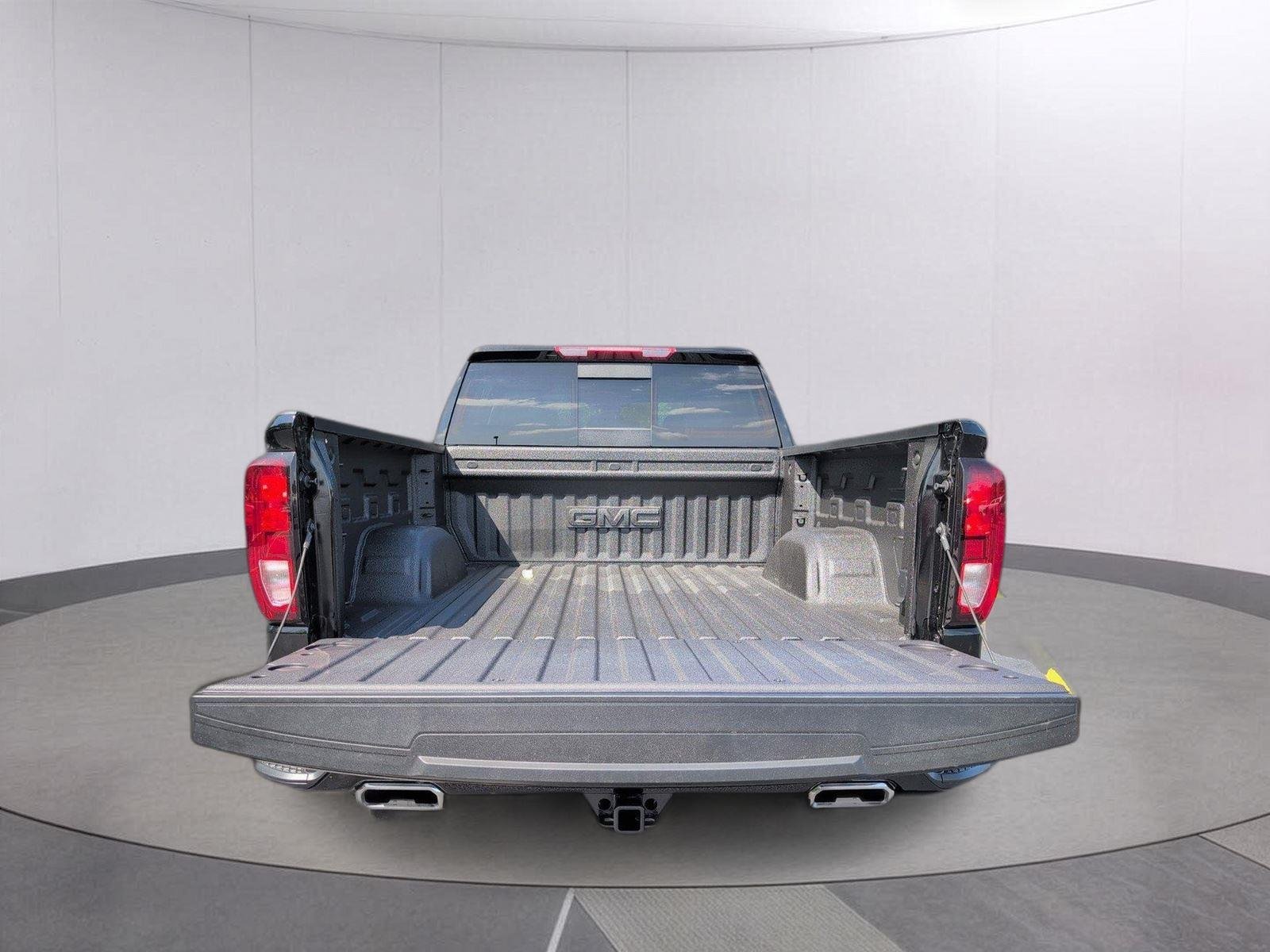 New 2026 Onyx Black GMC Elevation image 5