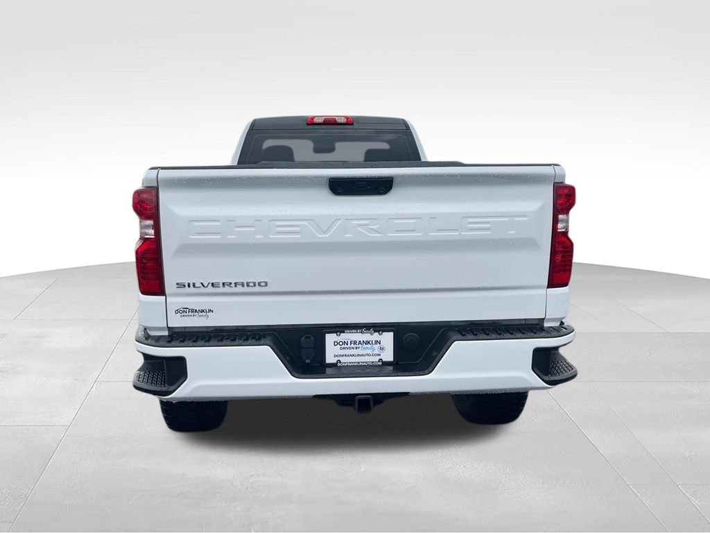 Used 2024 White Chevrolet WT image 7