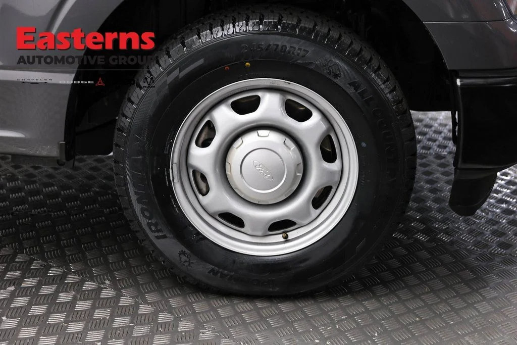 Used 2022 Gray Ford XL image 29