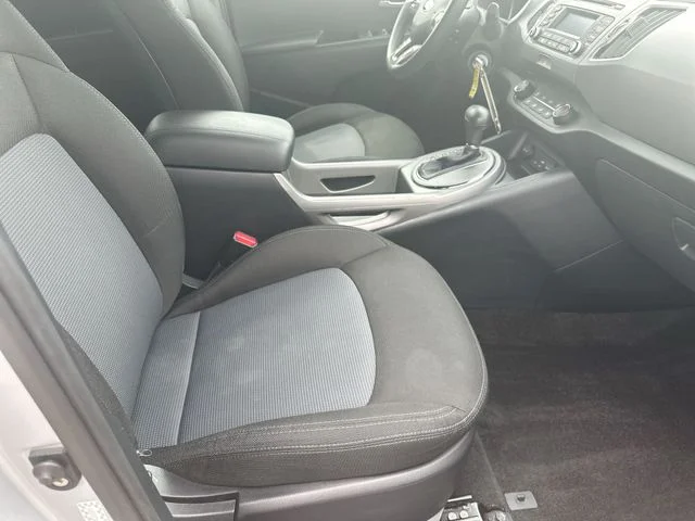 Used 2015  Kia LX image 25
