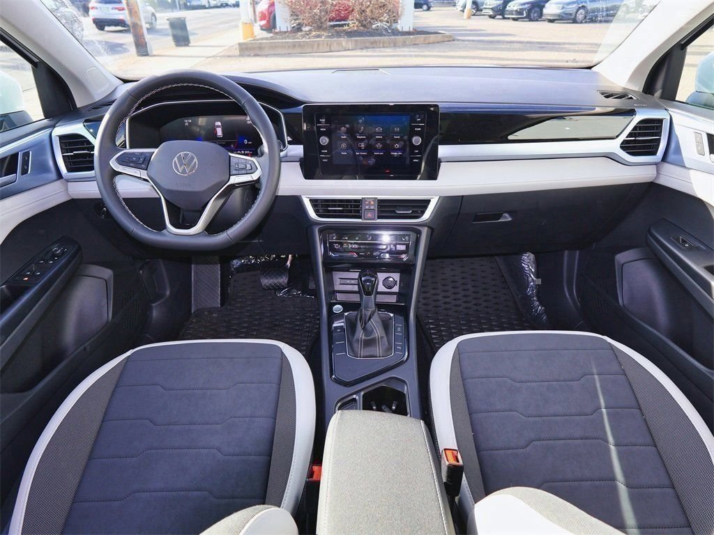 2026 Volkswagen Taos SE - Photo 16