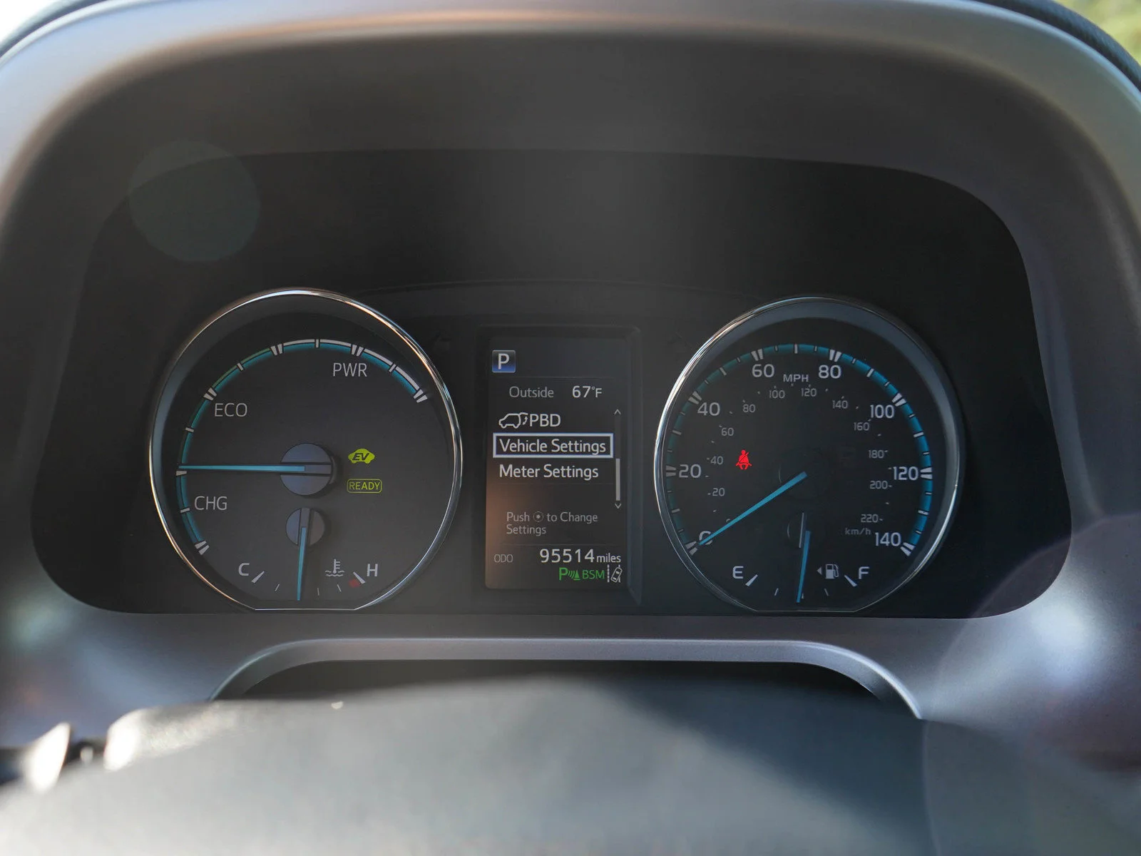 Used 2018 White Toyota 4D WAGON HYBRID LIMITED image 29