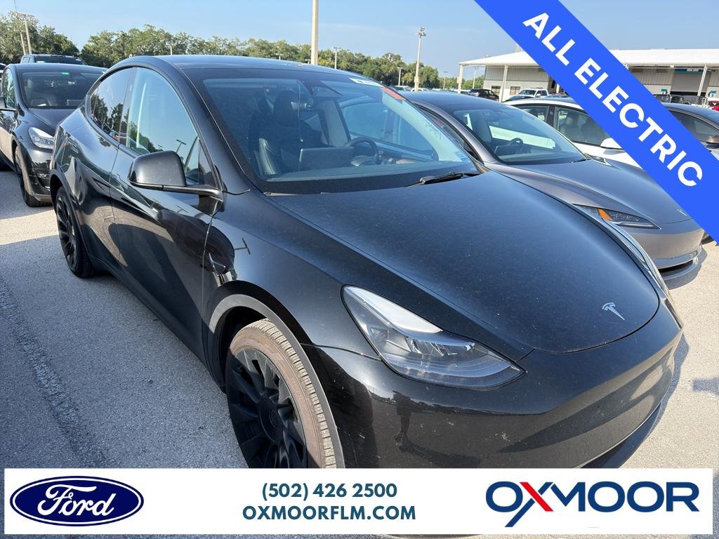 Used 2023 Solid Black Tesla Long Range image 1