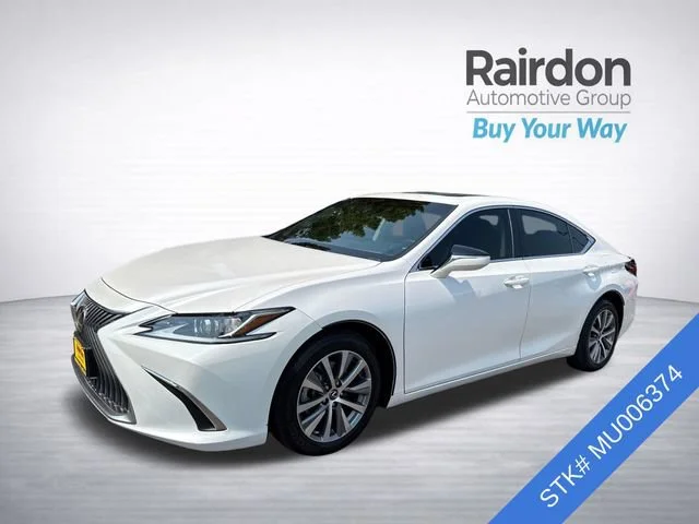 Used 2021 White Pearl Lexus ES 250 image 3