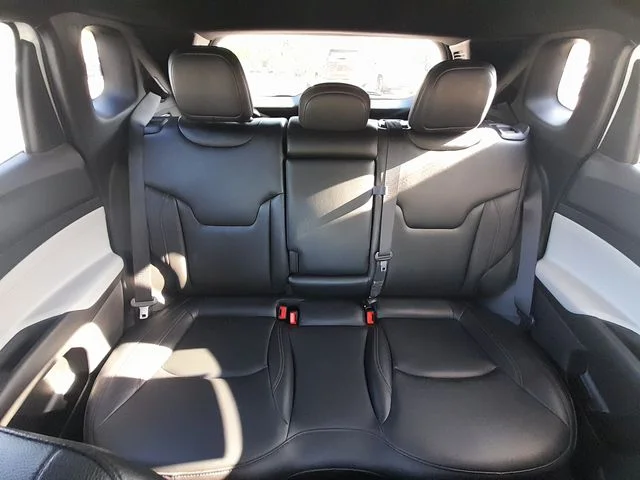 Used 2024 White Jeep Limited image 43
