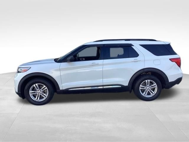 Used 2020 White Ford XLT image 1