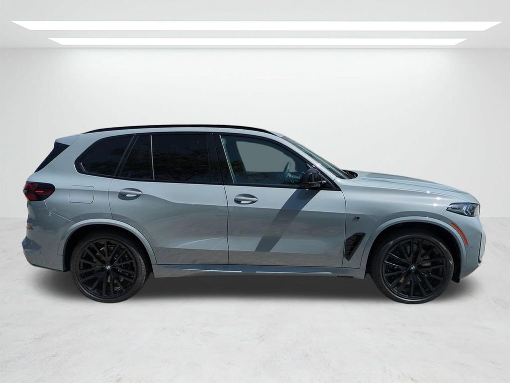 New 2026 Brooklyn Grey Metallic BMW M60i image 3