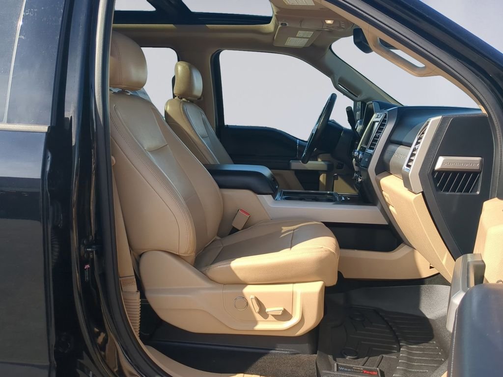 Used 2017 Black Ford Lariat image 18
