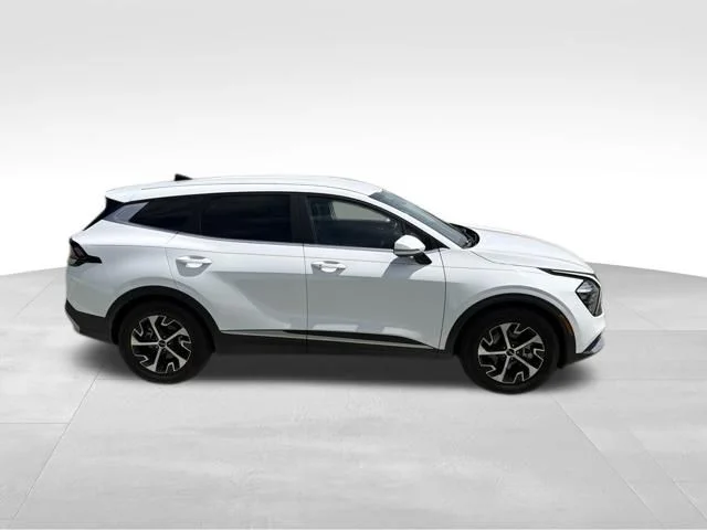 Used 2023 White Kia EX image 2