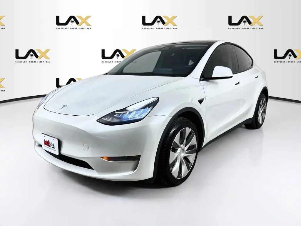 Used 2023 Tesla Model Y Long Range with VIN 7SAYGDEE1PA060925 for sale in Inglewood, CA