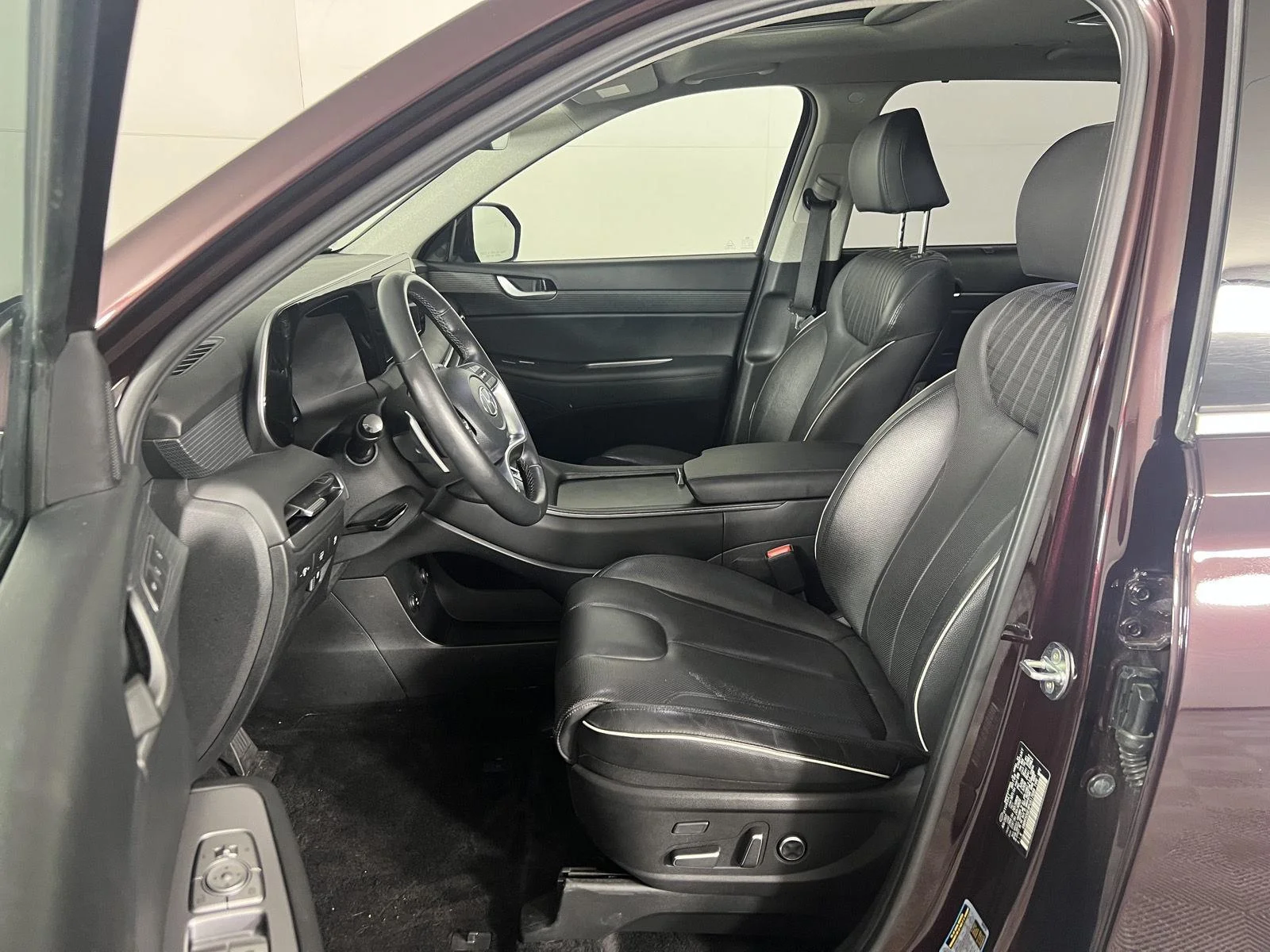 Used 2023 Sierra Burgundy Hyundai Limited image 8