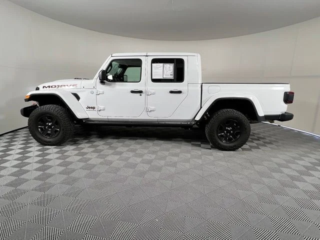 Used 2023 White Jeep Mojave image 4